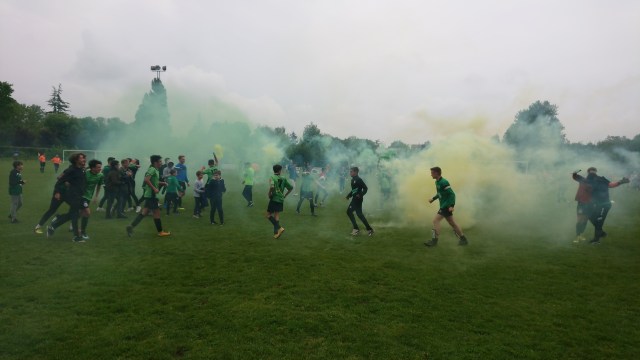 DSC_0002_BURST20190518170845602 (Copier)