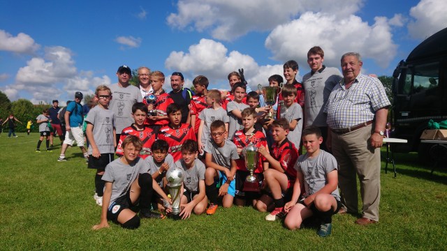 DSC_0001_BURST20190615180404653 (Copier)